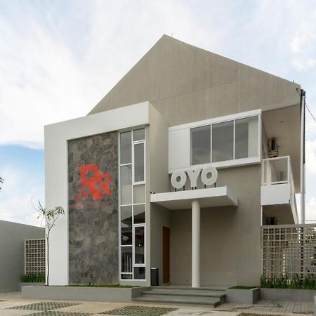 Oyo 367 Ridha Residence Бандунг Экстерьер фото